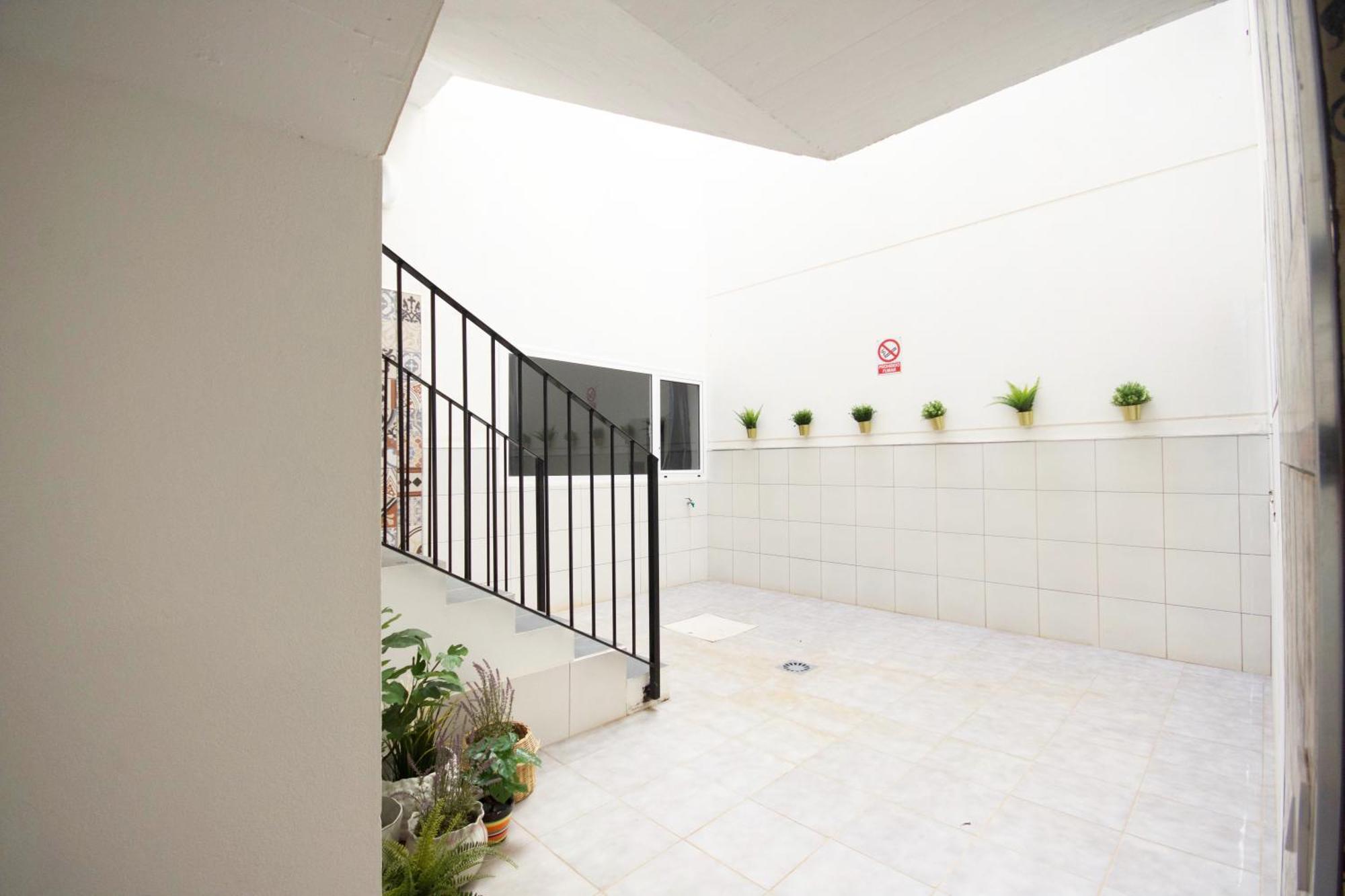 Apartamentos A 10 Minutos Del Aeropuerto Carrizal Exterior foto